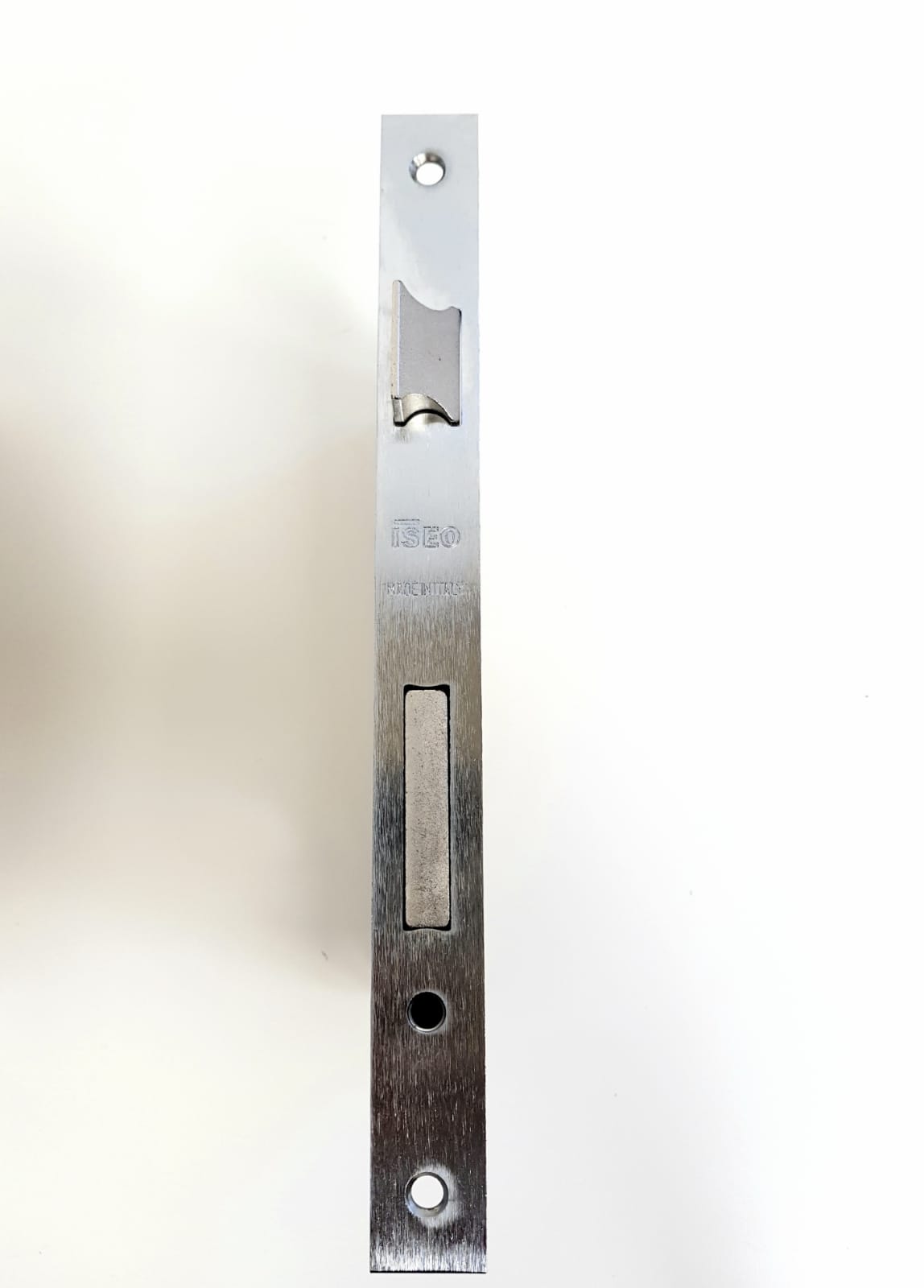 CERRADURA PARA PUERTA DE MADERA ISEO 200N