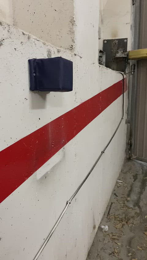 tope para puerta garaje abatible